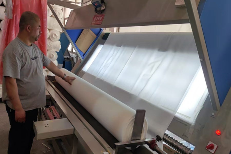 Mewarnai area pemeriksaan produk jadi produksi pabrik