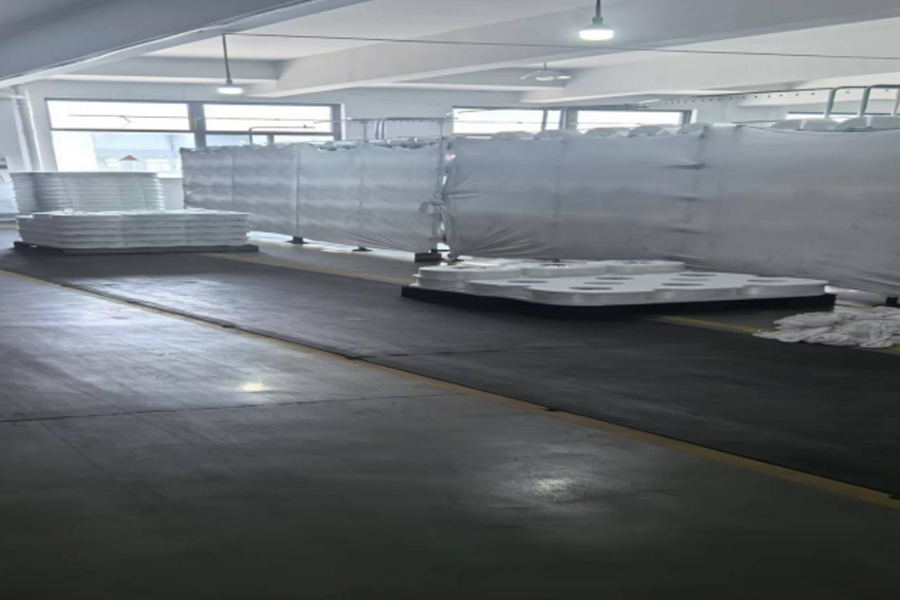 Area penempatan bahan baku produksi kain abu-abu